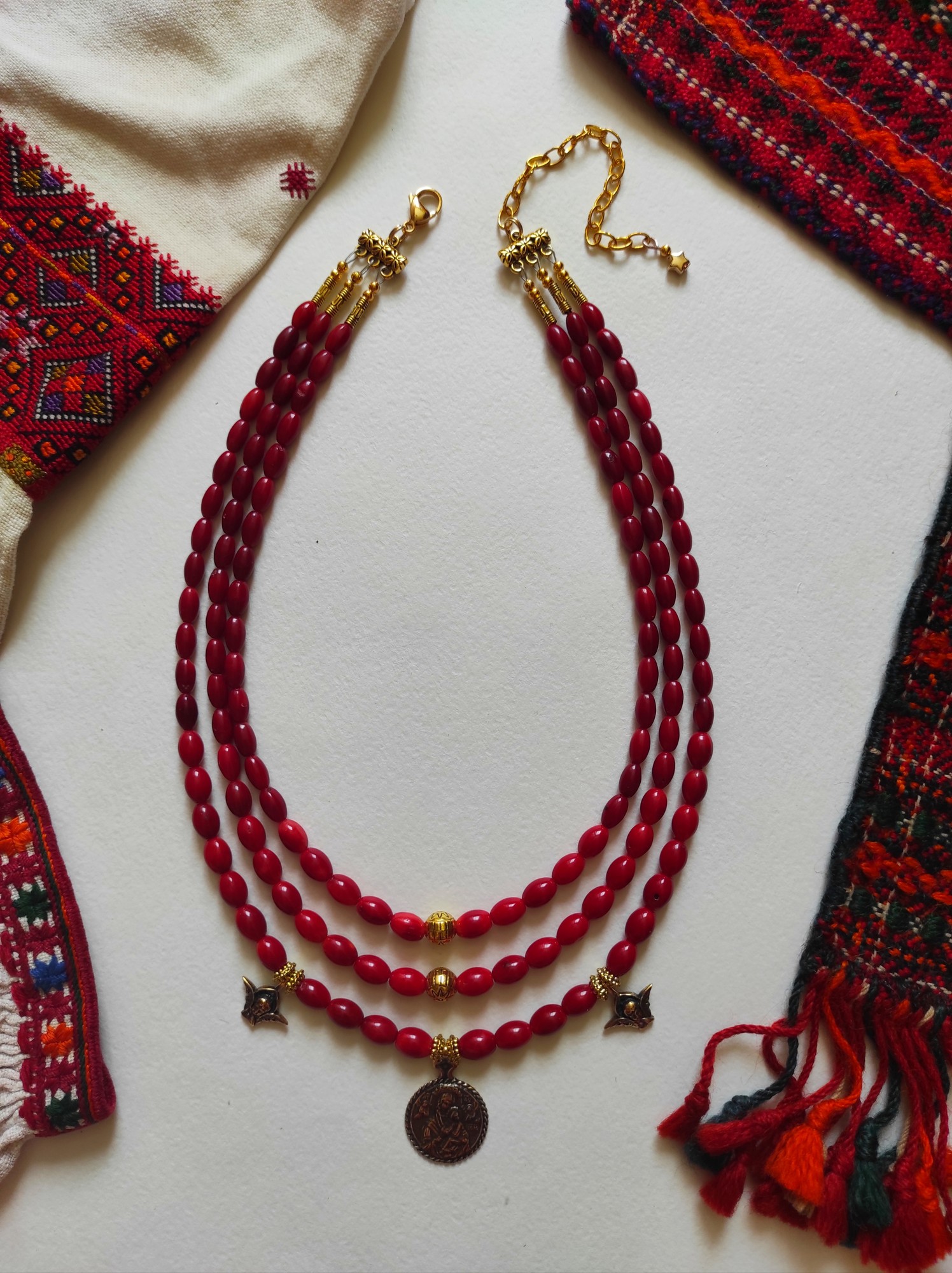 Necklace "Ukrainian identity" from coral