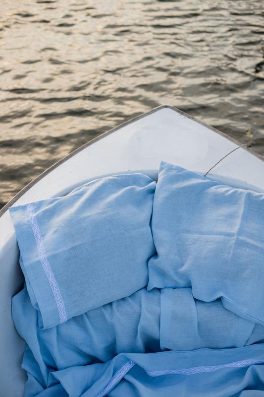 Linen bedding set with cotton lace "cote d'azur". Provence collection.