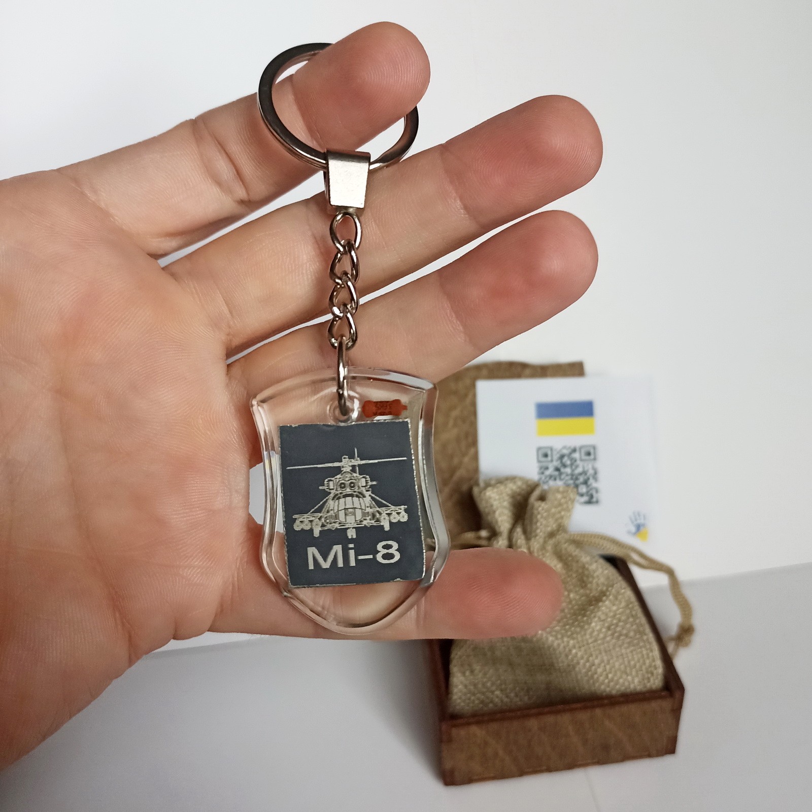 Keychain made of Mi-8AMTSh skin.