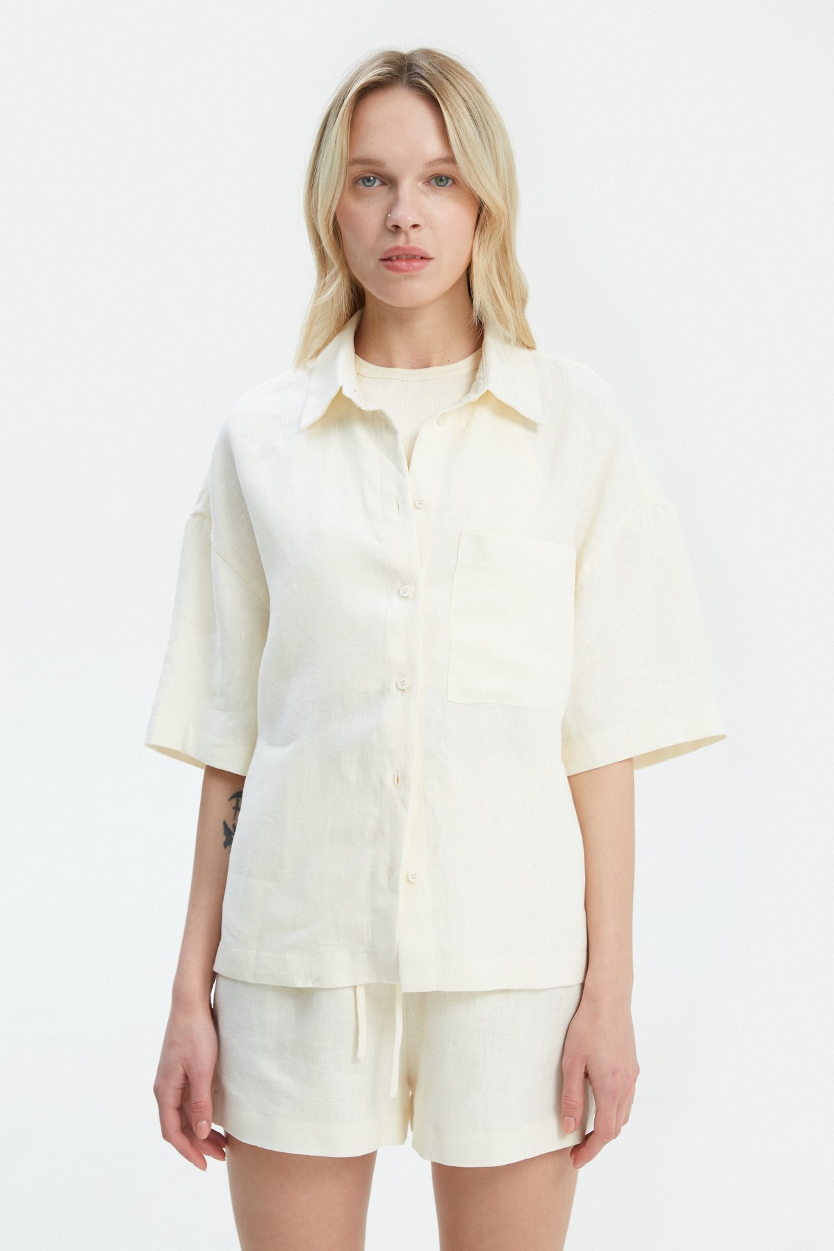 Milky linen shirt with elbow length sleeves