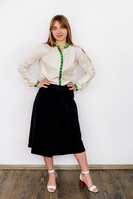 Women's long sleeve office shirt with green embroidery