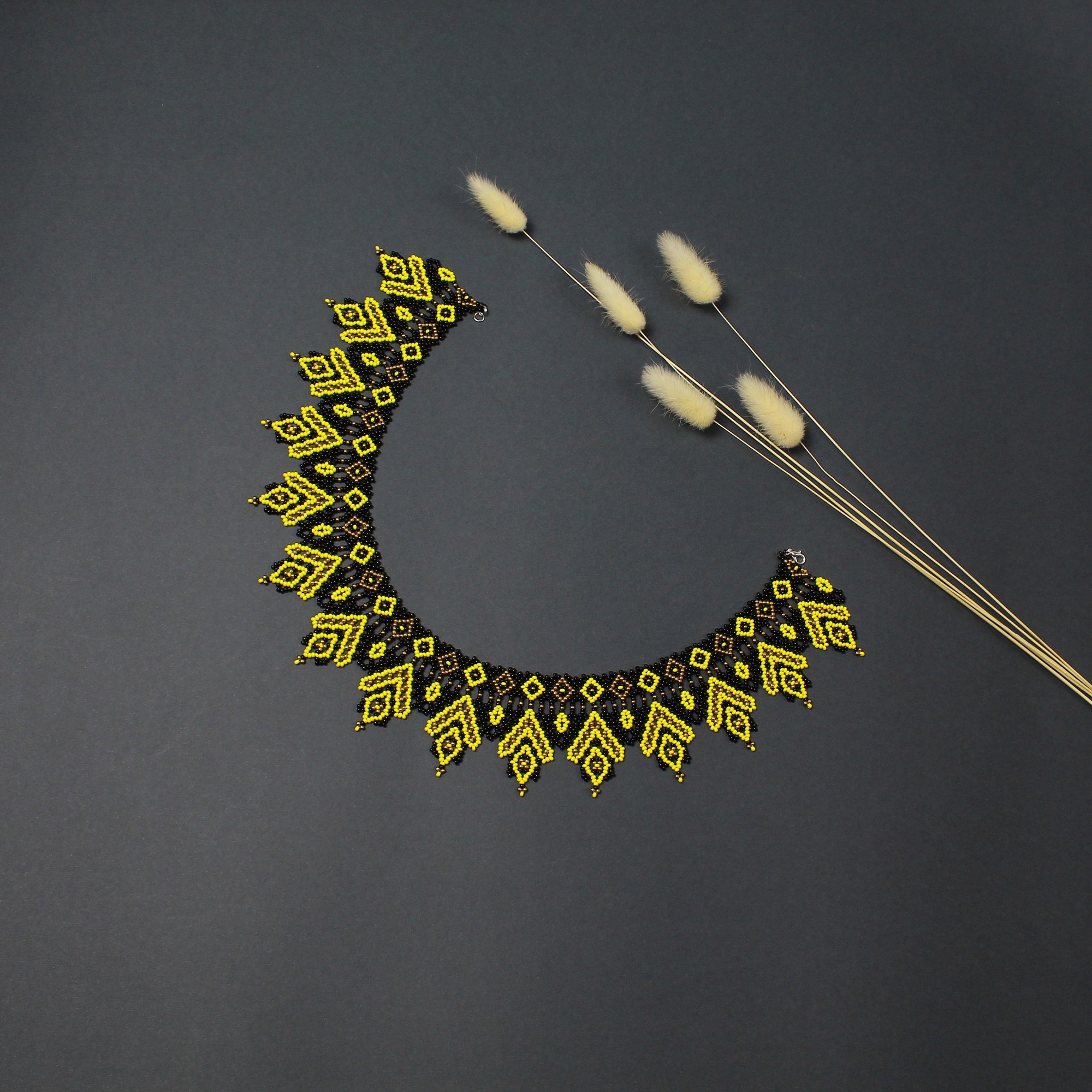 Black and yellow bead necklace for mom