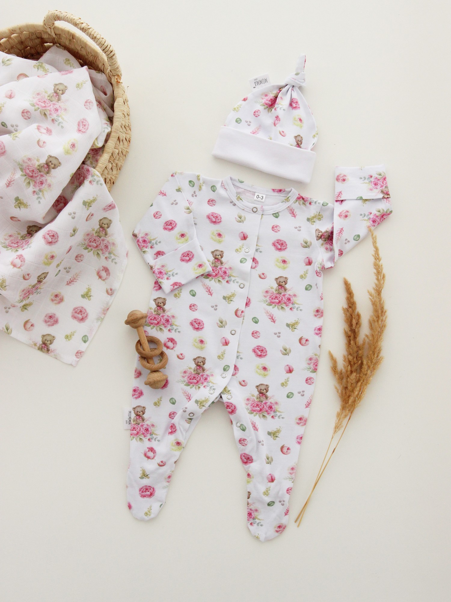 Baby pyjamas with a cap, Long sleeve bodysuit from momma&kids brand