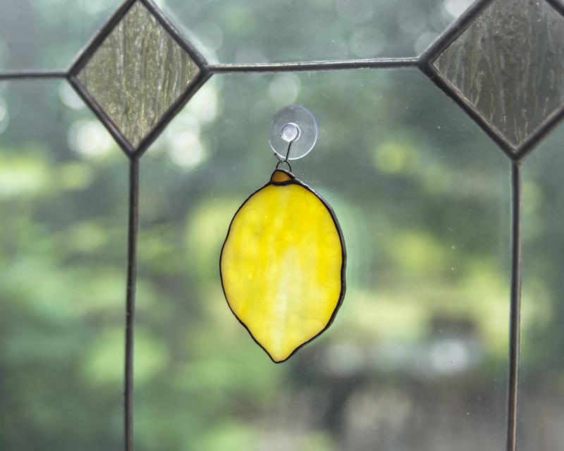 Lemon stained glass decor