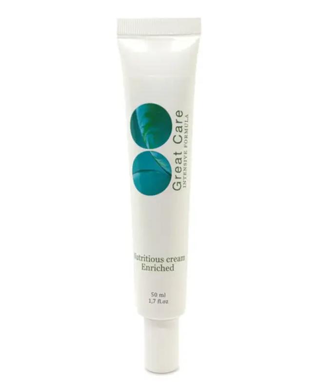 A nutritious mitigating face cream stimulates the process of cells of 50ml Great Care