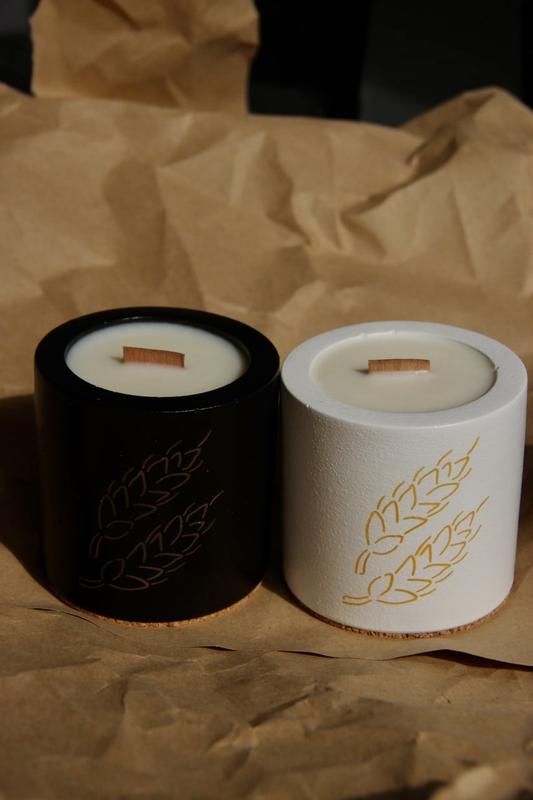 Soy candle "strong" white/black