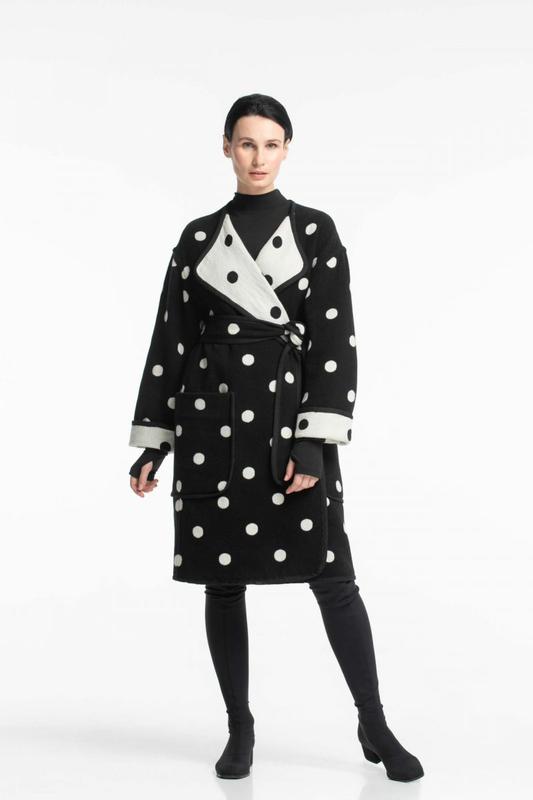 Black double-breasted polka dot coat 500182 aLOT