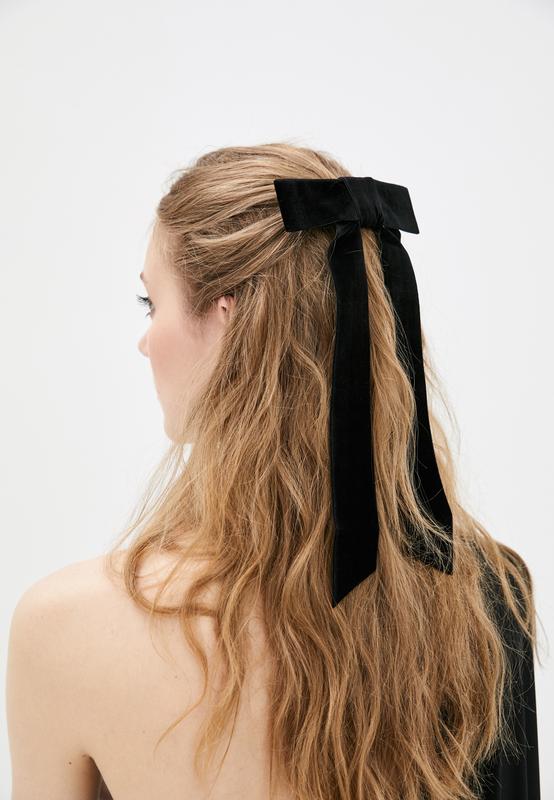 Velvet bow - hair decoration by My Scarf