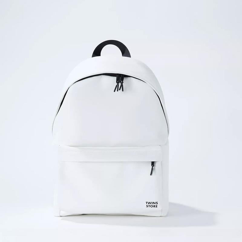 White backpack "Bigger"