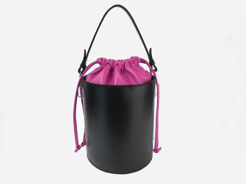 Leather Bag “Fiole”