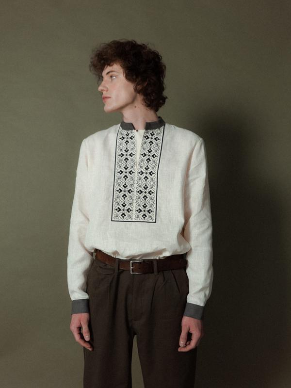 Men's shirt with embroidery TOR