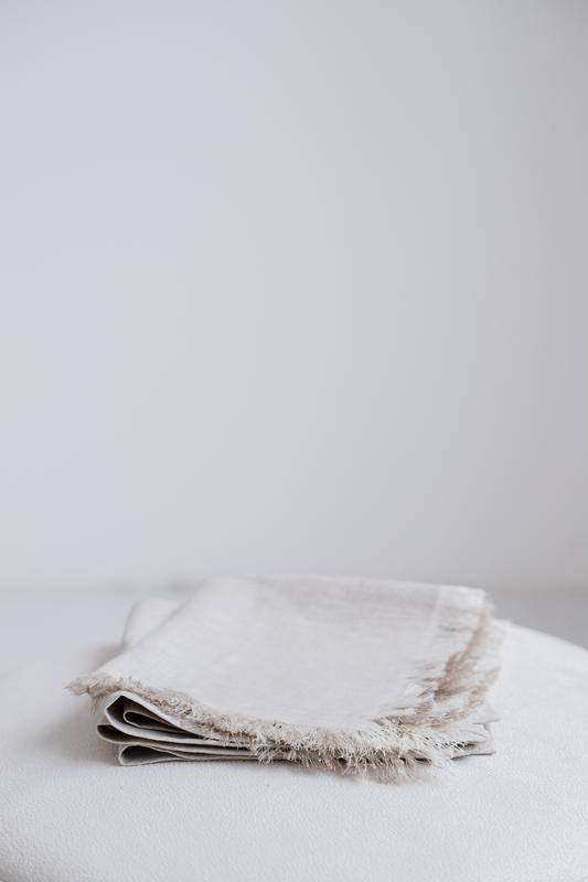 Linen napkins with fringed  - 6 piece