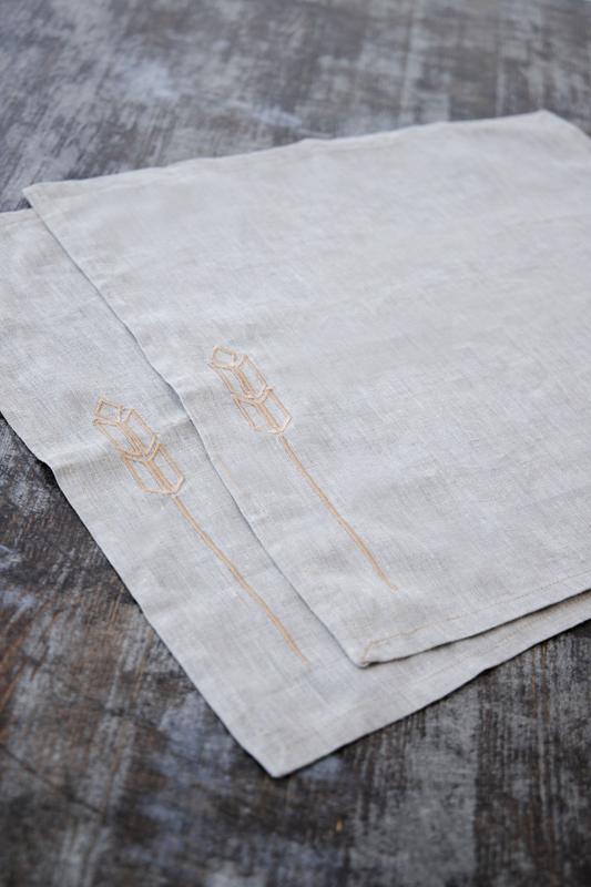 Table napkins with machine embroidery. Collection "Spikelet". 6 piece