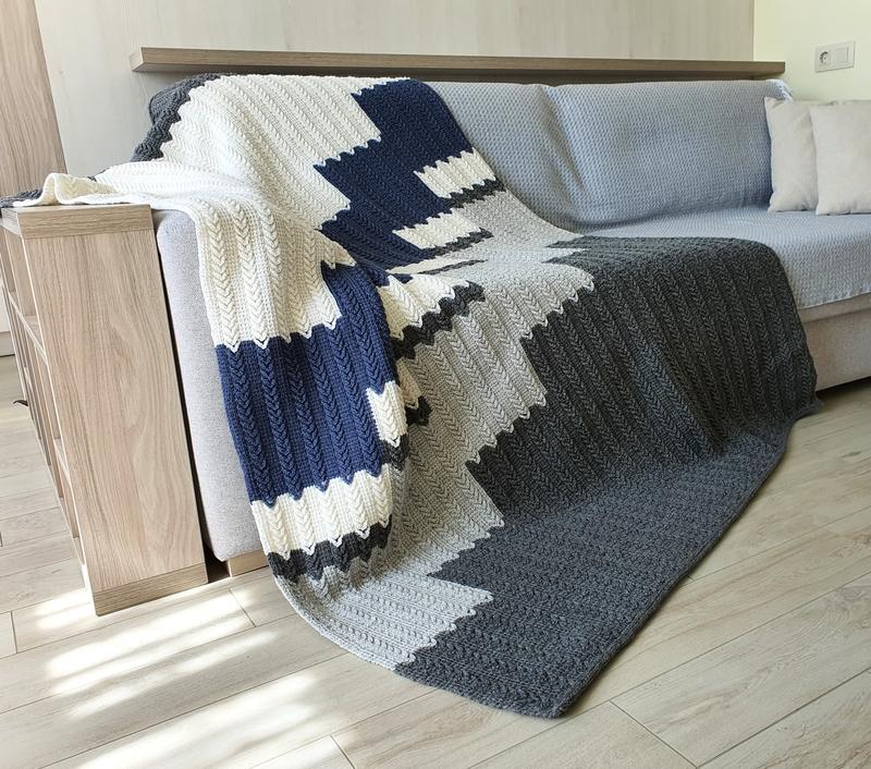 Crochet wool throw blanket white, gray, blue. Geometric pattern, Handmade