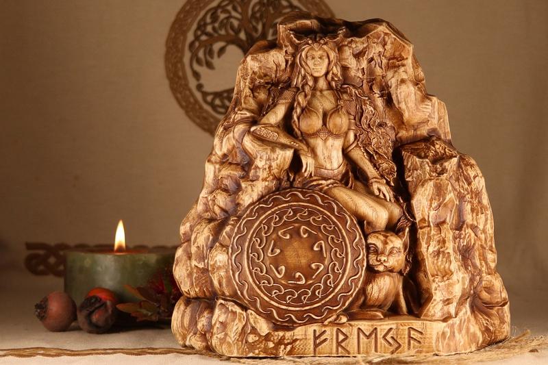 Freya, pagan goddess statue altar, wood carving 14650 from Art