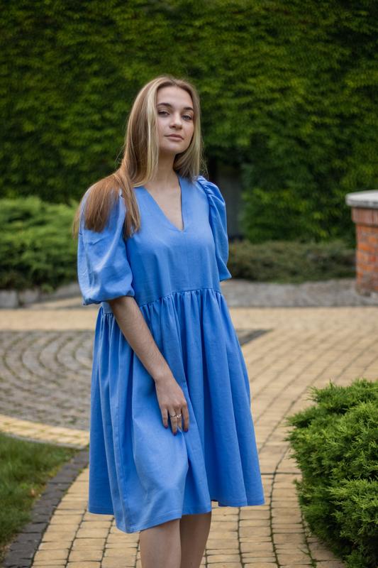 Linen dress with puffed sleeves