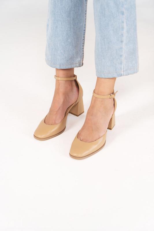 Beige leather block heel pumps - 15121 from THE OTHERS with donate to u24