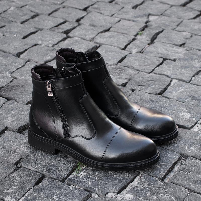 Men's winter shoes with locks. Warm men's black boots
