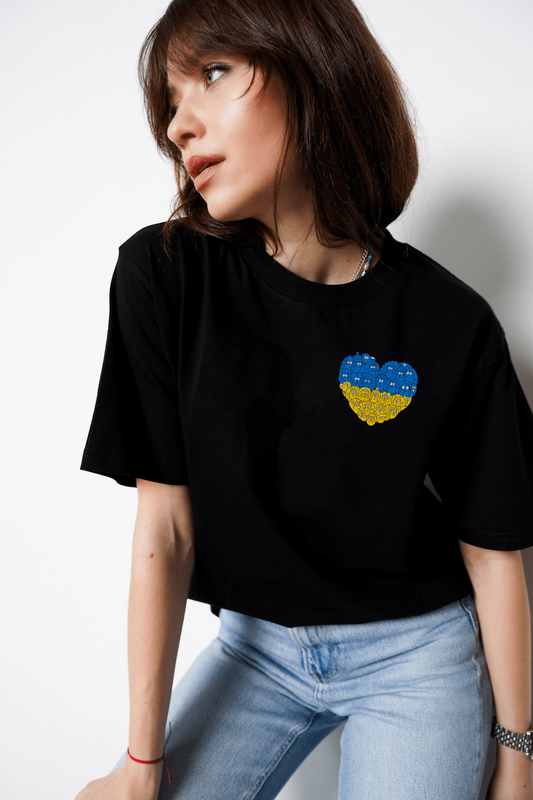 T-shirt ukrainian heart black