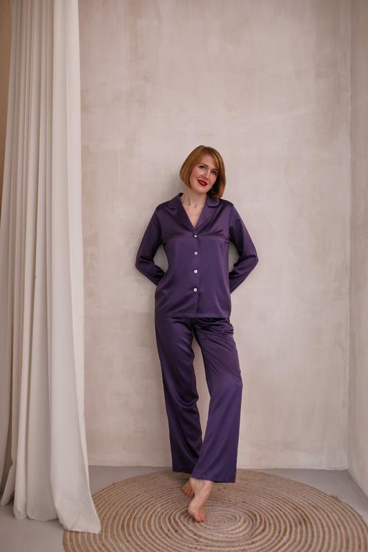 Elegant Purple silk loungewear set. Classic silk long pajama set.