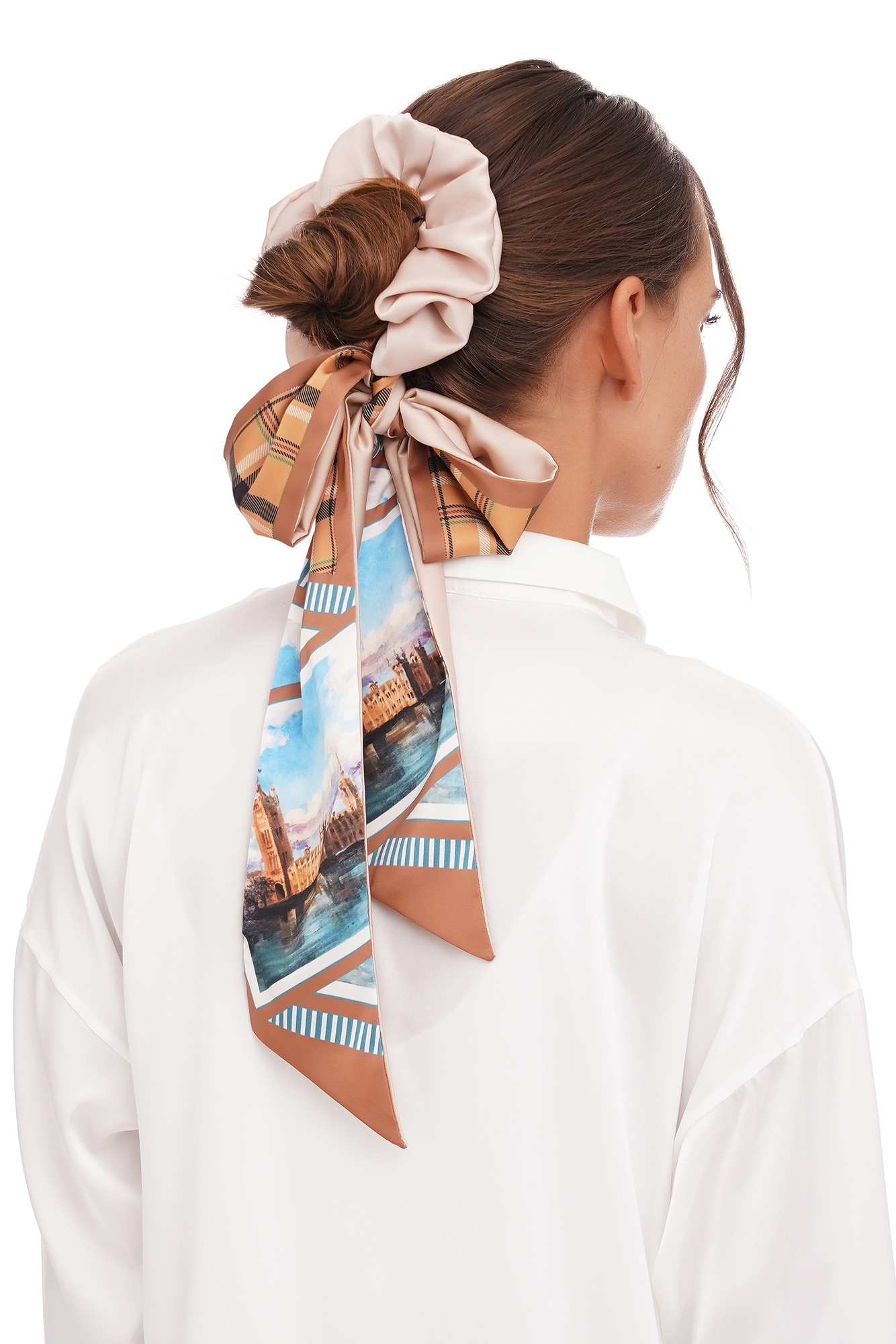 7 Ways to Tie a Twilly Scarf on Your Hermès Bag – Roses, Ribbons, and More!  