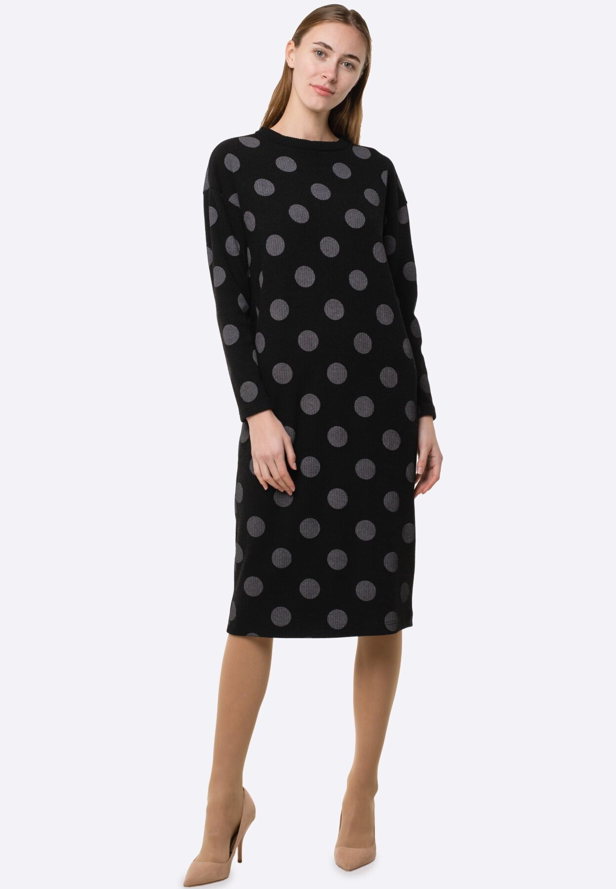 Black knitted dress with a pea print 5668