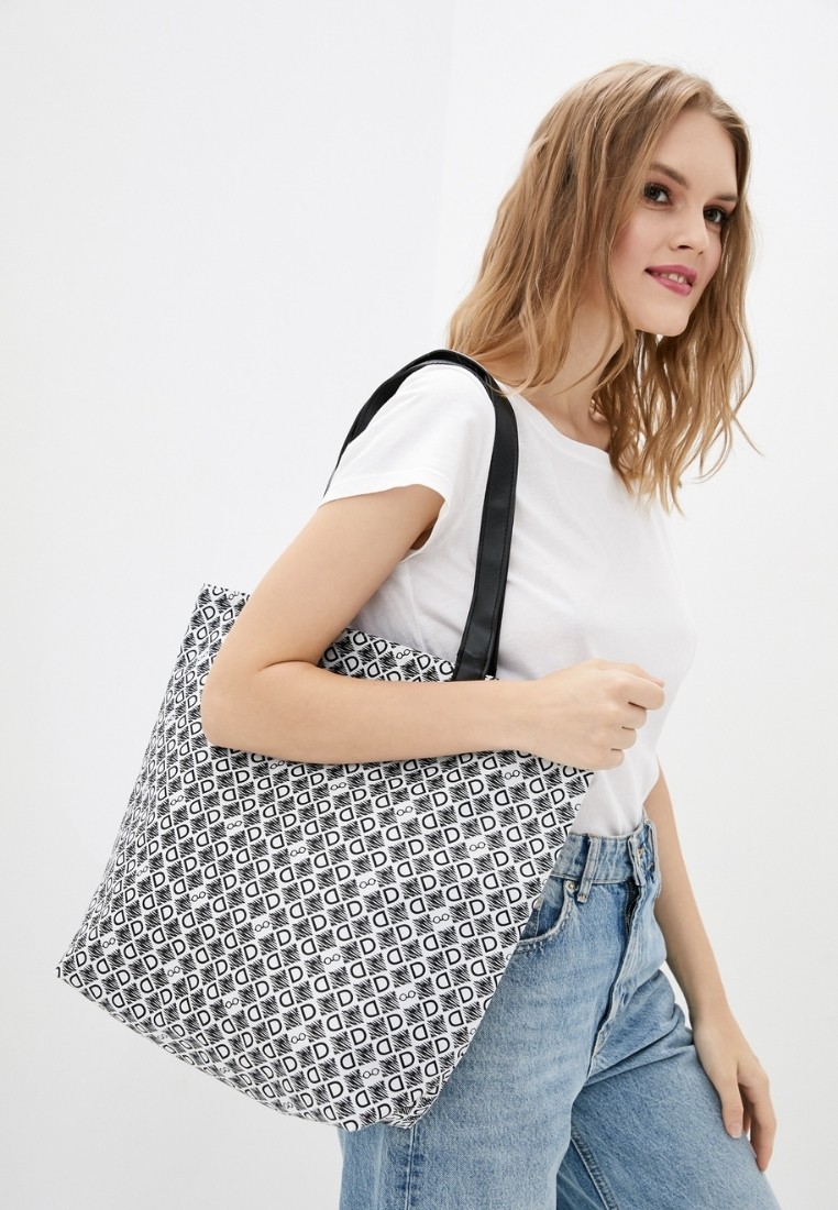 Canvas bag with a double-sided black and white logo DASTI