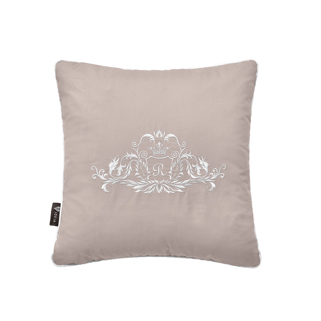 Deco throw pillow Royal TM IDEIA with Embroidery 45x45 cm